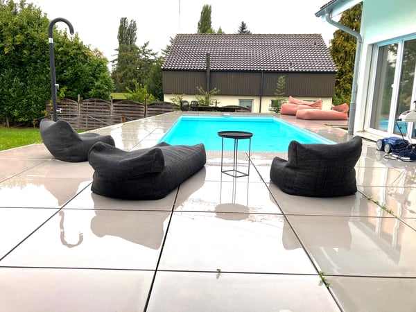 5.5-Zimmer Eckhaus mit Pool - modern wohnen in Neuwilen 1