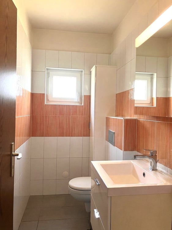 Casa unifamiliare indipendente di 6.5 locali con giardino a Biasca 12