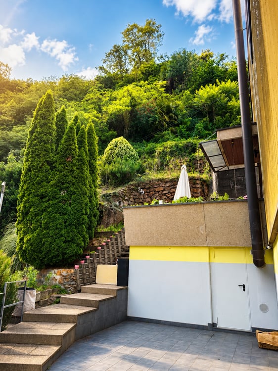 Casa Bifamiliare con Vista Panoramica ad Agno 12