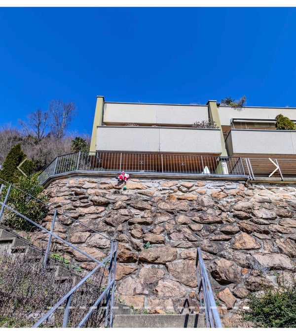 Casa Bifamiliare con Vista Panoramica ad Agno 10