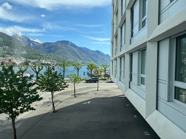Moderno appartamento arredato con vista lago a Locarno 8