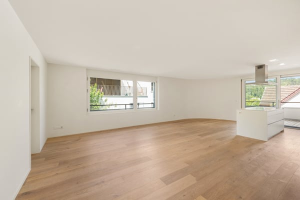 Helle und moderne 5.5 Zimmerwohnung 12