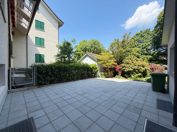 Charmante 1.5-Zimmer-Dachwohnung an der Witikonerstrasse in Zürich 11