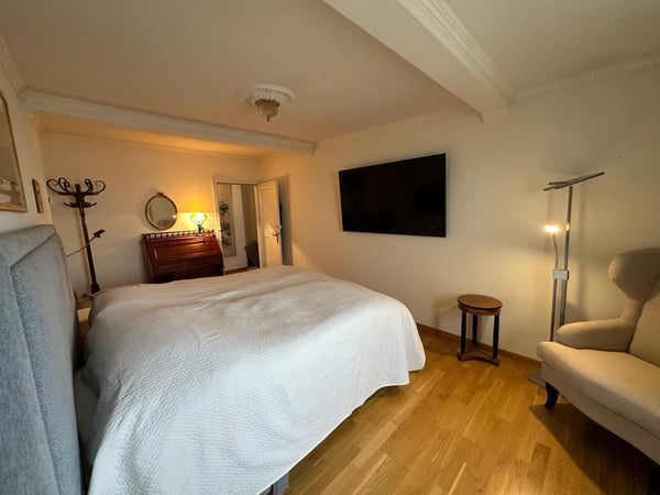 Lakefront Investment! MFH mit 12 Einheiten - erstklassiger Lage! 11