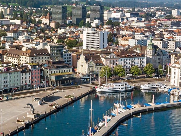 Lakefront Investment! MFH mit 12 Einheiten - erstklassiger Lage! 3