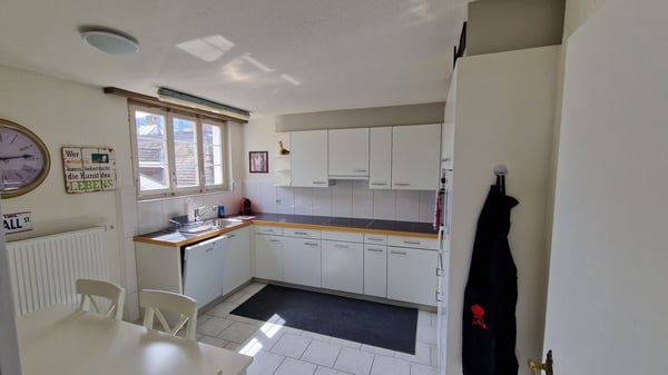 Lakefront Investment! MFH mit 12 Einheiten - erstklassiger Lage! 12