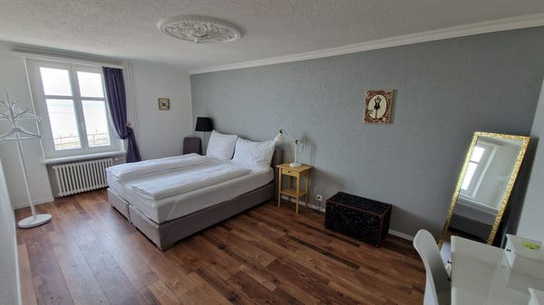 Lakefront Investment! MFH mit 12 Einheiten - erstklassiger Lage! 8
