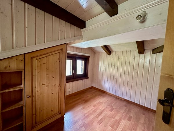 Demi-maison villageoise à Trogne (St-Martin) avec box-garage 8