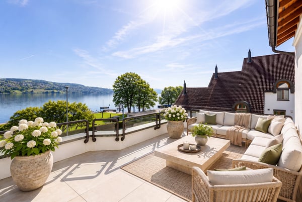 Thalwil: Grosszügiges Terrassenhaus mit Seesicht 1