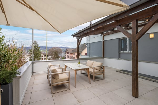 Horgen: Terrassenwohnung mit Studio und Sauna 4