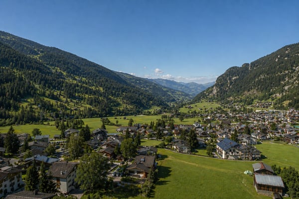 Klosters: Chaletcharakter auf zwei Wohnebenen 5