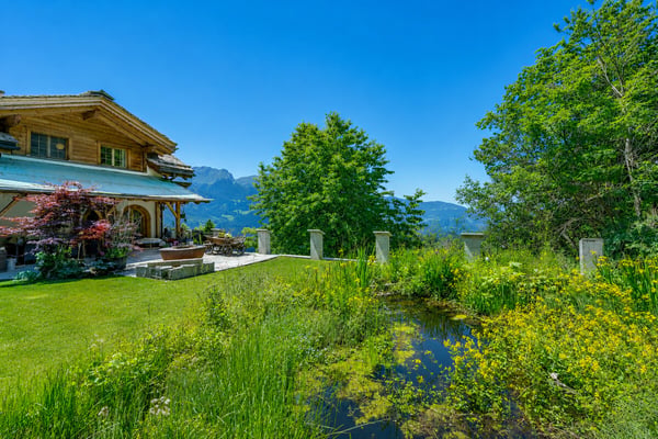 St. Peter: alpines Wohnen mit Garten und Aussicht 1
