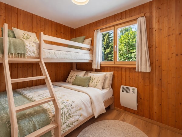 Brambrüesch: Ferienhaus mit zwei Wohnungen und Bergsicht 4