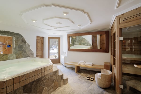 La Punt Chamues-ch: 10-Zimmer-Villa mit Bergsicht und 5 Parkplätzen 5