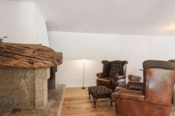 Ferienhaus in La Punt Chamues-ch: ruhig, stilvoll, kernsaniert 2