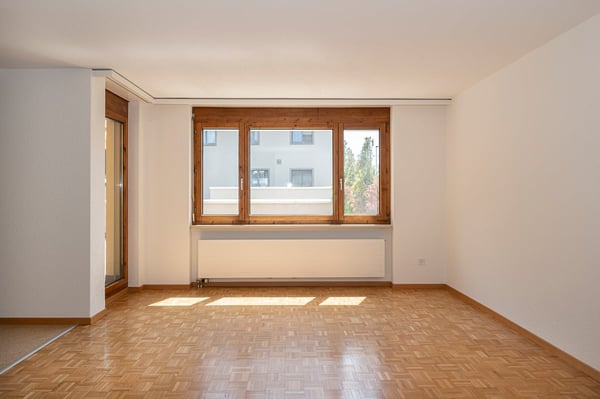 Grosszügige 2.5-Zimmer-Wohnung an zentraler Lage mit 40 m2 Terrasse 6