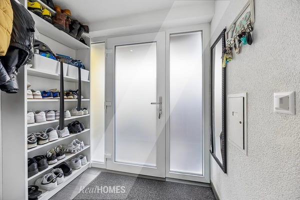 Kernsaniertes Reiheneinfamilienhaus verbunden mit bester Lage! 6