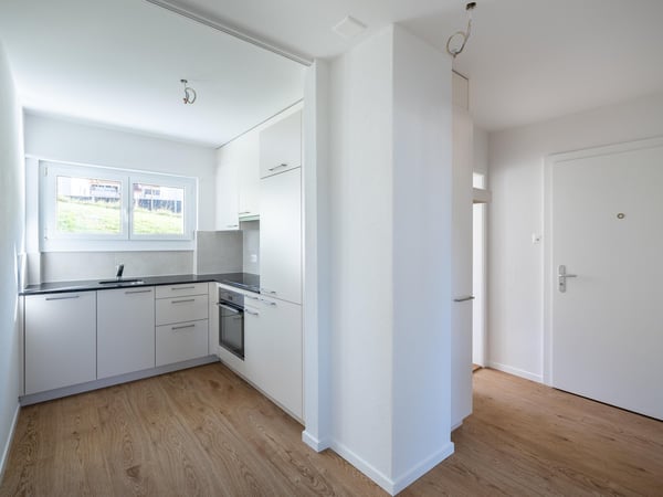 Erstbezug nach Sanierung – moderne 3-Zimmer-Wohnung mit Bergsicht 13