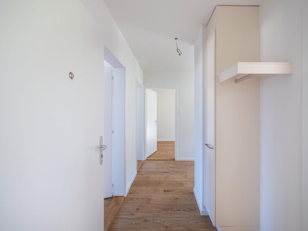Erstbezug nach Sanierung – moderne 3-Zimmer-Wohnung mit Bergsicht 6