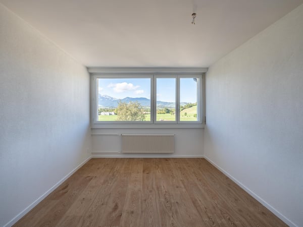 Erstbezug nach Sanierung – moderne 3-Zimmer-Wohnung mit Bergsicht 6