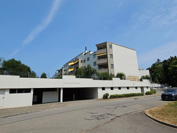 Einstellhallenplatz zu vermieten 1