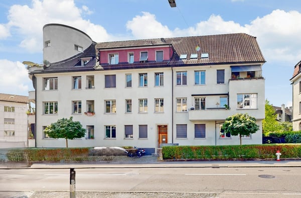 Sanierter Altbau mit viel Exklusivität 1