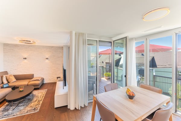 Familienfreundliche 5½ Zimmer-Minergie-Maisonette mit 2 Garagenplätzen im exklusiven Ausbaustandard 4