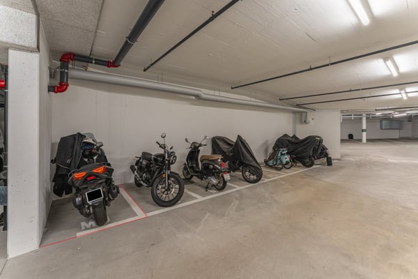 Familienfreundliche 5½ Zimmer-Minergie-Maisonette mit 2 Garagenplätzen im exklusiven Ausbaustandard 26