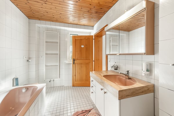 Historisches Mehrfamilienhaus mit Potenzial 11