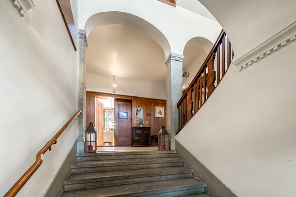 Lenzburg: Stadtvilla mit Umschwung 4