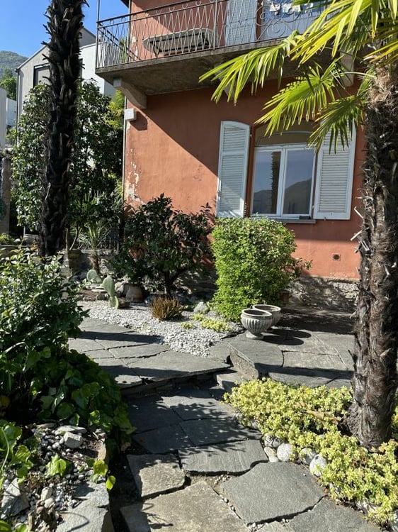 Garten-Wohnung mit Cheminée & Pergola 14