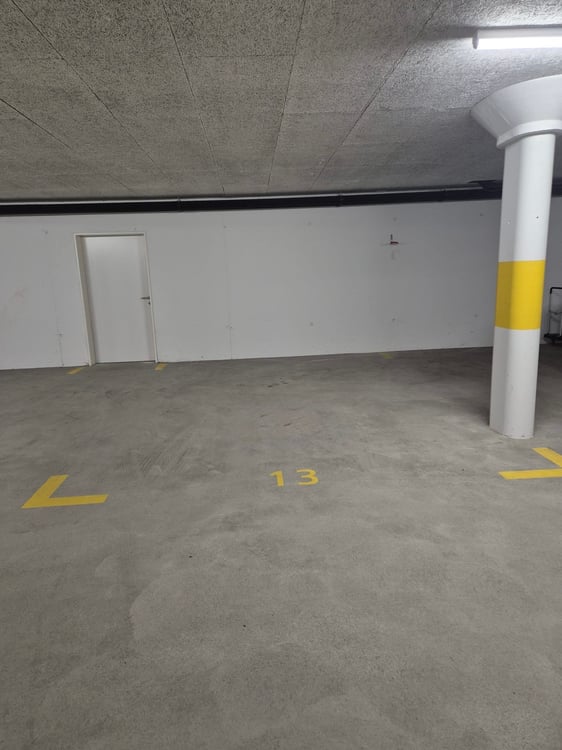 Diverse Einstellplätze zum Verkauf 3