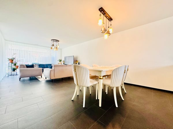 Modernes 1.5-Zimmer-Reiheneckhaus! 3