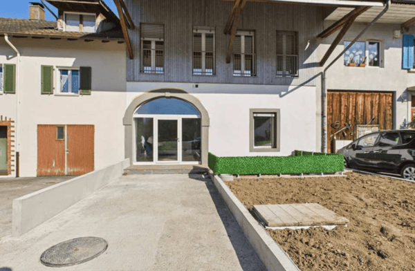 Charmantes Mehrfamilienhaus in ruhiger Lage von Bötztal 2