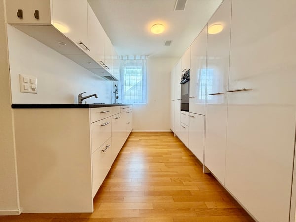 Lichtdurchflutete 4.5-Zimmer-Maisonette-Wohnung 3