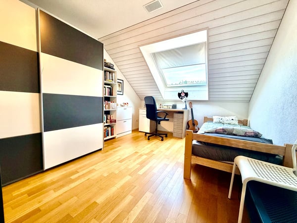 Lichtdurchflutete 4.5-Zimmer-Maisonette-Wohnung 4
