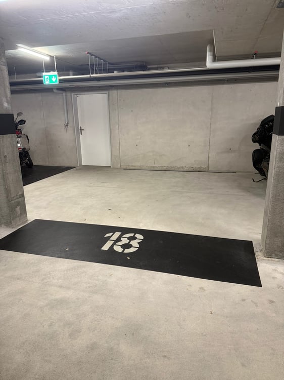 Motorrad-Einstellplatz zu vermieten 10