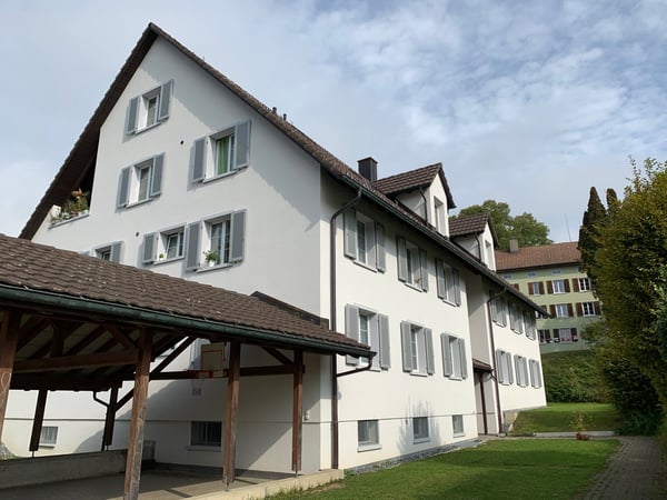 4.5-Maisonette-Wohnung in Bäretswil 1