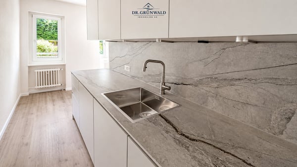Helle 4-Zimmer-Wohnung mit Balkon in Baden – sofort verfügbar! 4