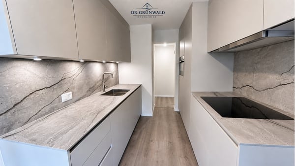 Helle 4-Zimmer-Wohnung mit Balkon in Baden – sofort verfügbar! 1