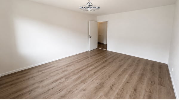Helle 4-Zimmer-Wohnung mit Balkon in Baden – sofort verfügbar! 9