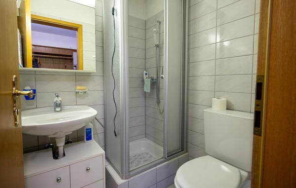 1.5-Zimmerwohnung mit Balkon und grosser Terrasse 13