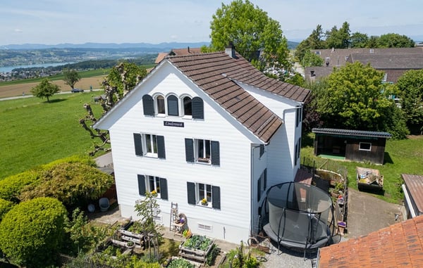 Wohnen mit Blick auf See und Berge 1