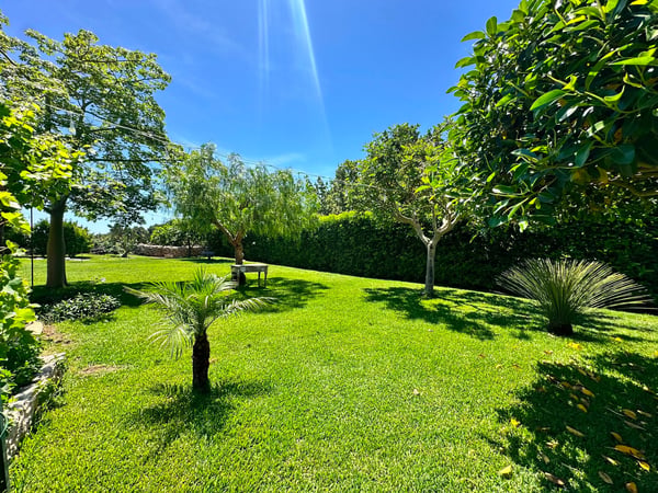1525-VC - Scorrano - Villa di Nuova Costruzione con Piscina e Giardino Incantevole 9
