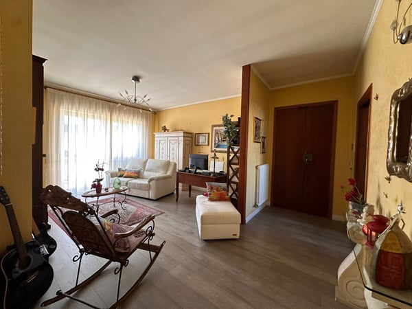 Appartamento con balcone e garage a Muro Leccese 2