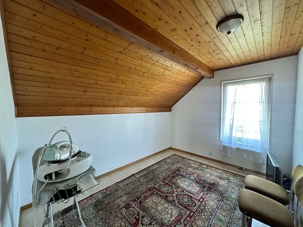 Villa indépendante avec piscine et garage 18