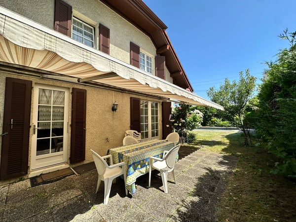 Villa indépendante avec piscine et garage 31