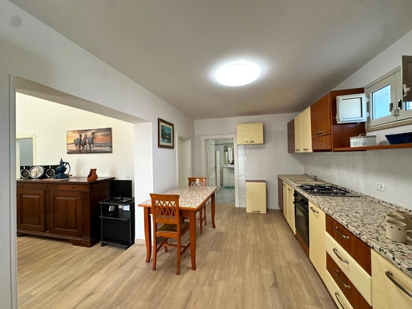 Locale Commerciale in Vendita a Giuggianello – Ideale per Bar, Caffè o Ristorante 44