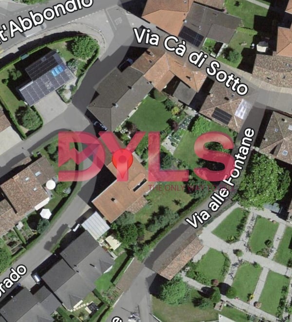 SPACIOUS TWO-FAMILY HOME IN COLLINA DâORO 4