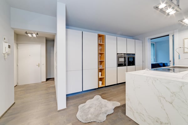 PRESTIGIOSO 3.5 LOCALI CON VISTA LAGO A PORZA 8